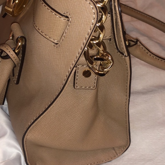 Michele Kors Purse and matching wallet - Picture 3 of 4